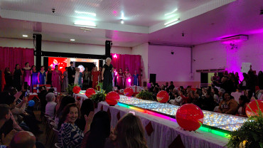 Foto 158: Candidata de Quatá vence Concurso Miss Terceira Idade Regional 2025