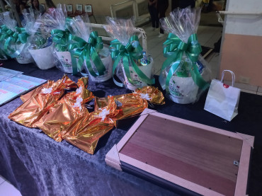 Foto 53: Alunos dos 5º anos de Escolas Municipais recebem certificado do Proerd