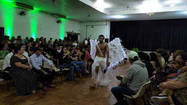 Foto 39: Moda e consciência ambiental é destaque em desfile da Etec