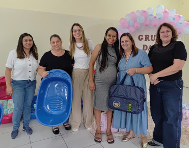 Foto 9: Entrega de enxoval para gestantes e encerramento do ciclo de 2025