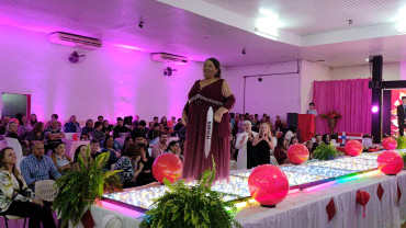 Foto 135: Candidata de Quatá vence Concurso Miss Terceira Idade Regional 2025
