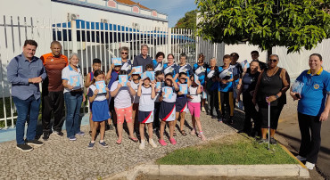 Foto 84: Alunos e usuários recebem orientações sobre prevenção e controle do diabetes 