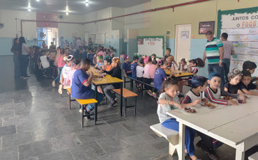 Foto 39: Churrasco marca as comemorações alusivas ao Dia das Crianças