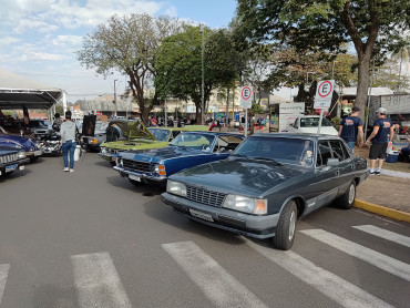 Foto 69: 3º Encontro de Carros Antigos e Motociclistas reúne centenas de expositores em Quatá