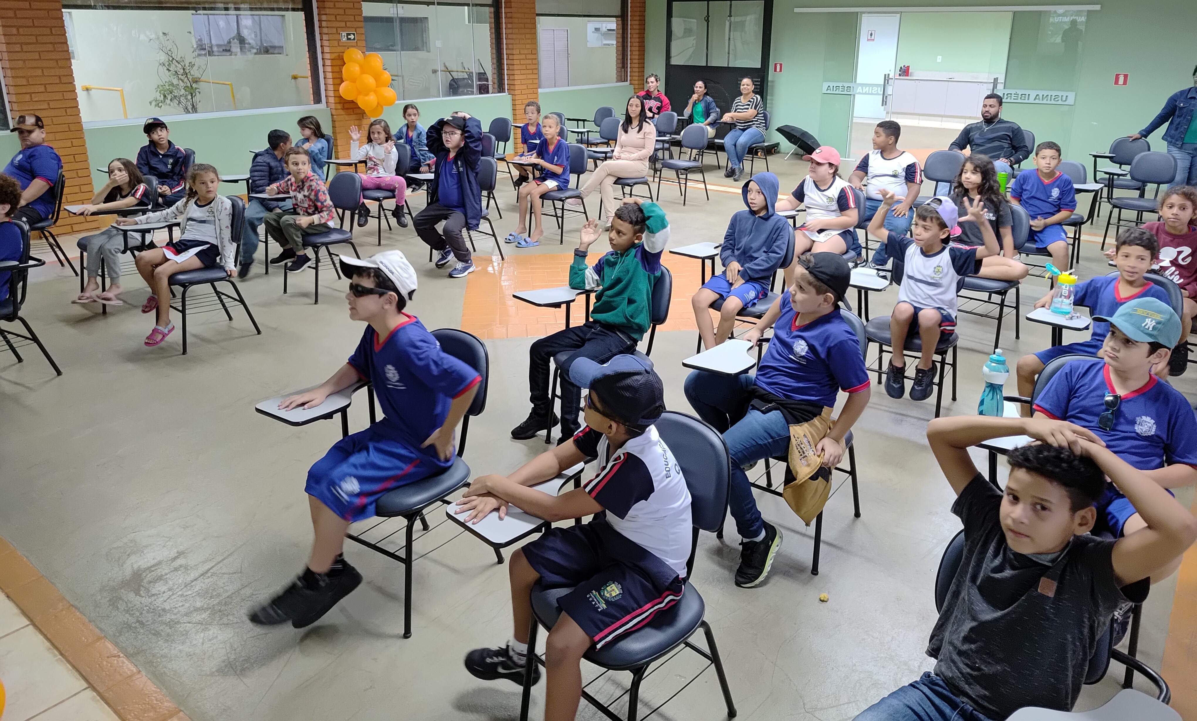 Foto 10: Prefeitura de Quata e Usina Ibéria promovem ação educativa para conservação de aves ameaçadas   