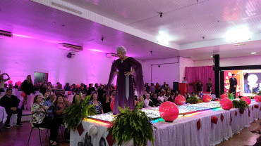 Foto 103: Candidata de Quatá vence Concurso Miss Terceira Idade Regional 2025