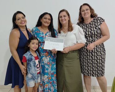 Foto 18: Entrega de certificados marca encerramento de cursos profissionalizantes em Quatá
