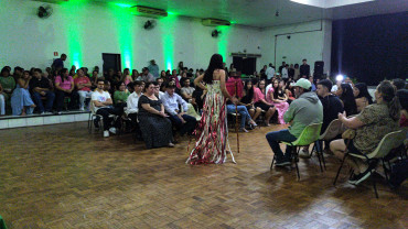 Foto 23: Moda e consciência ambiental é destaque em desfile da Etec