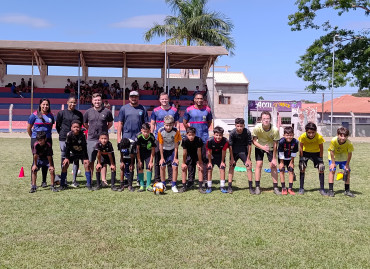 Foto 1: Avaliação do Sfera Futebol Clube reúne atletas de Quatá