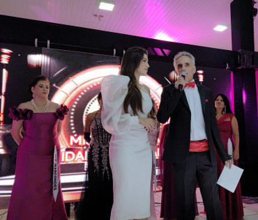 Foto 40: Candidata de Quatá vence Concurso Miss Terceira Idade Regional 2025