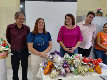 Foto 32: Entrega de Ovos de Páscoa 2025