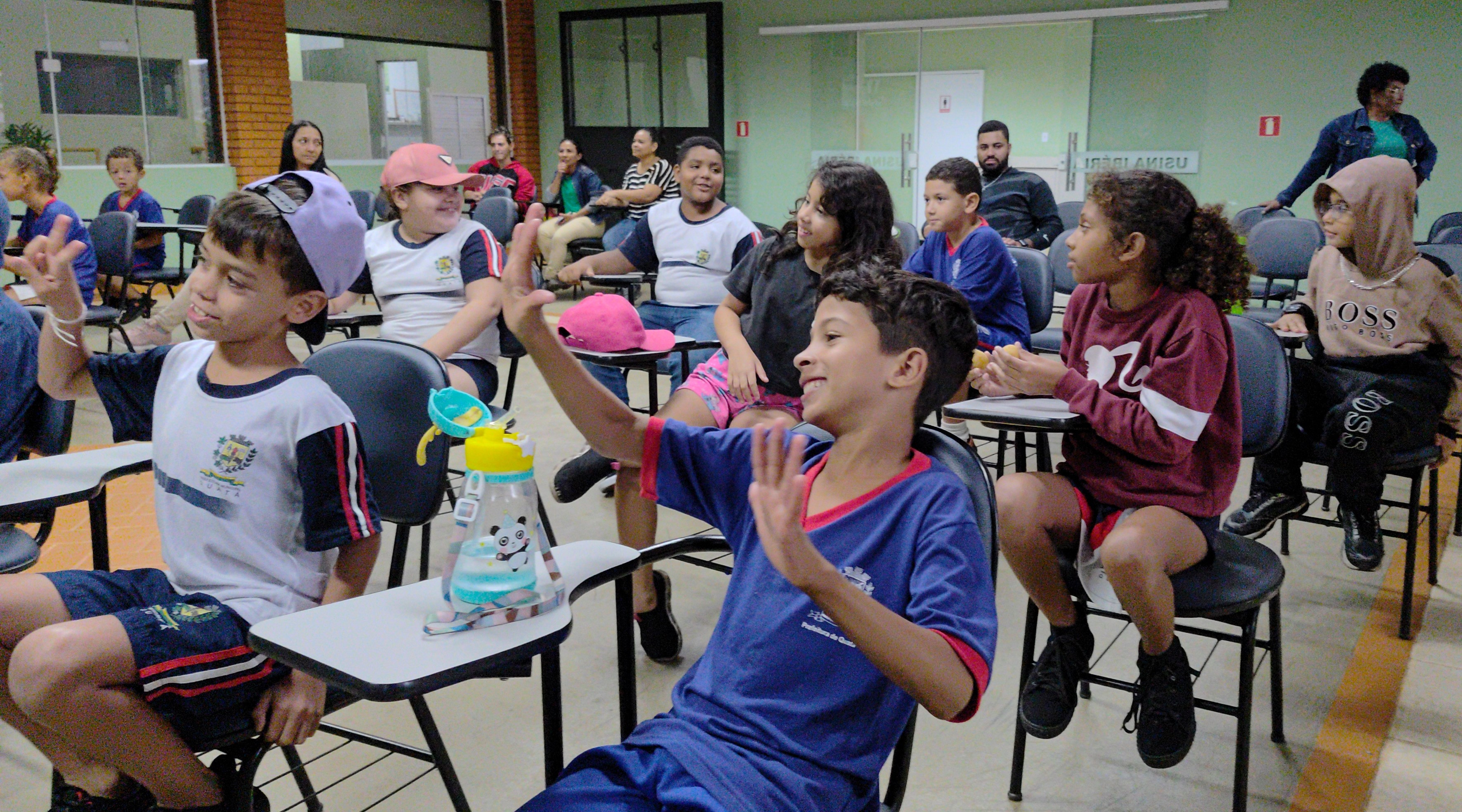 Foto 3: Prefeitura de Quata e Usina Ibéria promovem ação educativa para conservação de aves ameaçadas   