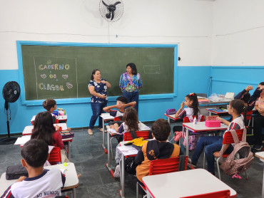 Foto 76: Volta às Aulas em Quatá: Alunos recebem Kit Escolar e Mimo especial