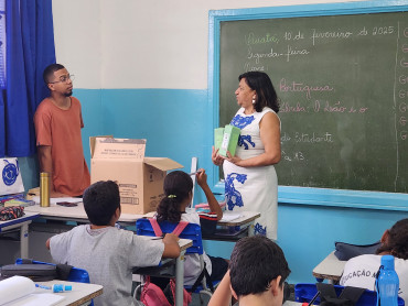Foto 210: Volta às Aulas em Quatá: Alunos recebem Kit Escolar e Mimo especial