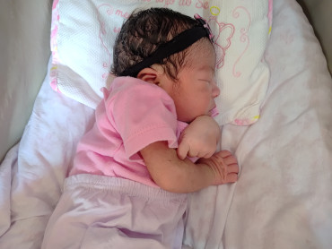 Foto 1: Bebê nasce em Quatá depois 3 anos sem registro de natalidade na cidade