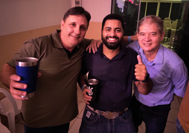 Foto 270: Funcionários Municipais de Quatá são homenageados com festa