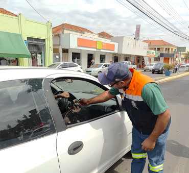 Notícia Blitz Ambiental conscientiza população sobre os riscos de queimadas em Quatá