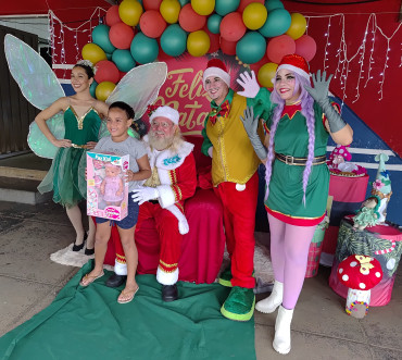 Foto 36: Especial de Natal: entrega de brinquedos