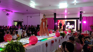 Foto 129: Candidata de Quatá vence Concurso Miss Terceira Idade Regional 2025