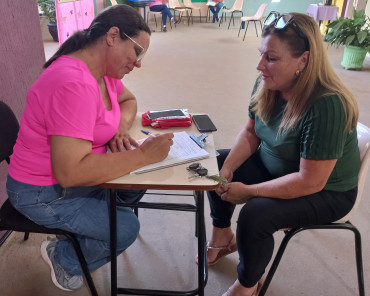 Foto 36: Funcionários de Escolas e Creches recebem ações de prevenção do Outubro Rosa