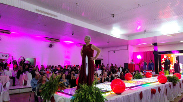 Foto 85: Candidata de Quatá vence Concurso Miss Terceira Idade Regional 2025