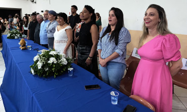 Foto 22: Alunos dos 5º anos de Escolas Municipais recebem certificado do Proerd