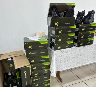 Foto 5: Entrega de equipamentos de proteção individual para a Guarda Municipal