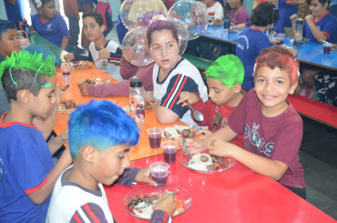 Foto 186: Churrasco marca as comemorações alusivas ao Dia das Crianças