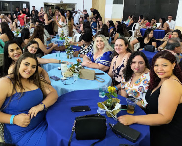 Foto 40: Funcionários Municipais de Quatá são homenageados com festa