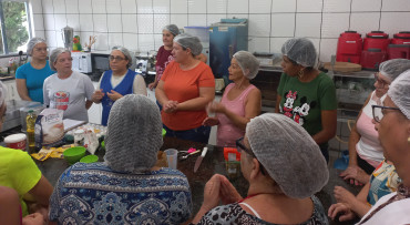 Foto 12: Delícias de Natal: Curso de Panetone e Bolachinhas Natalinas