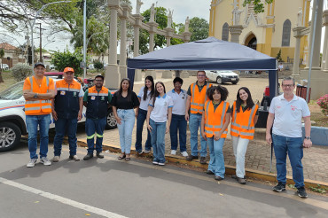 Foto 5: Blitz Ambiental conscientiza população sobre os riscos de queimadas em Quatá