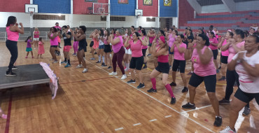 Foto 57: Aulão de Zumba e Ritmos: em especial ao Outubro Rosa!