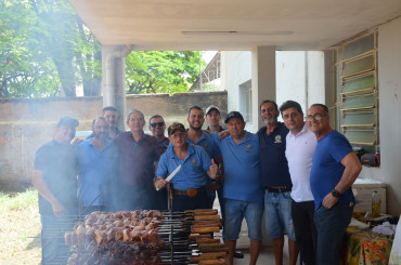 Foto 211: Churrasco marca as comemorações alusivas ao Dia das Crianças