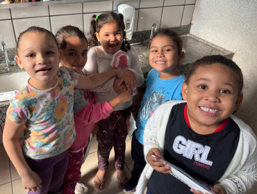 Foto 17: Saúde Bucal vai até as Escolas Municipais e particulares de Quatá