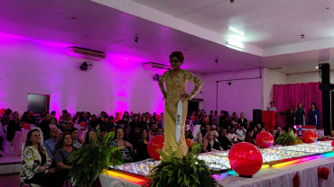 Foto 88: Candidata de Quatá vence Concurso Miss Terceira Idade Regional 2025