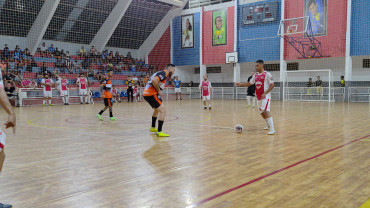 Foto 43: Villa F.C vence nos pênaltis a final do Campeonato de Férias e conquista o título de campeã da competição