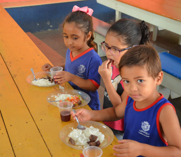 Foto 150: Churrasco marca as comemorações alusivas ao Dia das Crianças