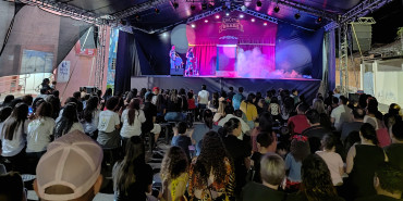 Foto 42: Quatá recebe Palco Móvel Emcena Brasil Edição Certame
