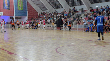 Foto 6: Villa F.C vence nos pênaltis a final do Campeonato de Férias e conquista o título de campeã da competição