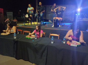 Foto 36: Quatá realiza 1º Concurso: quem Come Mais Pizza e Concurso Arte na Caixa