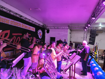 Foto 125: Alunos dos 5º anos de Escolas Municipais recebem certificado do Proerd