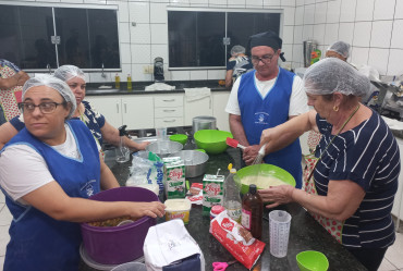Foto 2: Delícias de Natal: Curso de Panetone e Bolachinhas Natalinas