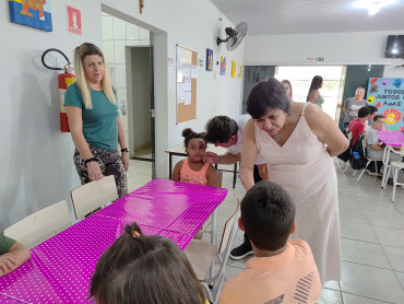 Foto 104: Churrasco marca as comemorações alusivas ao Dia das Crianças
