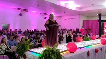 Foto 136: Candidata de Quatá vence Concurso Miss Terceira Idade Regional 2025