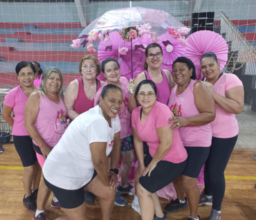 Foto 37: Aulão de Zumba e Ritmos: em especial ao Outubro Rosa!