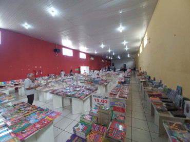 Foto 33: Prestigie a FEIRA DO LIVRO