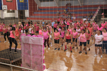 Foto 122: Aulão de Zumba e Ritmos: em especial ao Outubro Rosa!