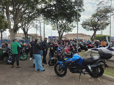 Foto 106: 3º Encontro de Carros Antigos e Motociclistas reúne centenas de expositores em Quatá