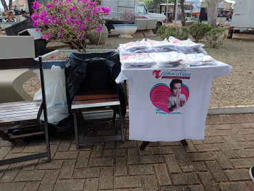 Foto 107: 3º Encontro de Carros Antigos e Motociclistas reúne centenas de expositores em Quatá