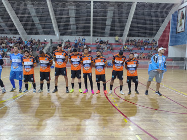Foto 36: Villa F.C vence nos pênaltis a final do Campeonato de Férias e conquista o título de campeã da competição